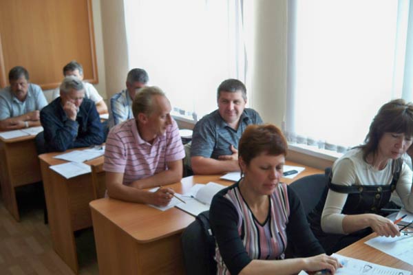 Сотрудники ОАО «Челябинскгазком» получили аттестаты, разрешающие ведение педагогической деятельности