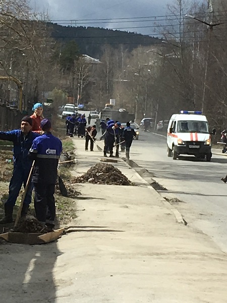 Газовики не только прибрались на своих производственных площадках, но и почистили прилегающие территории. Газовики не только прибрались на своих производственных площадках, но и почистили прилегающие территории.